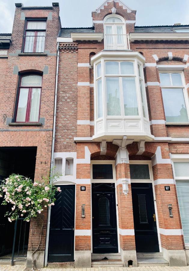 Ninet7 Bed & Breakfast Tilburg Bagian luar foto